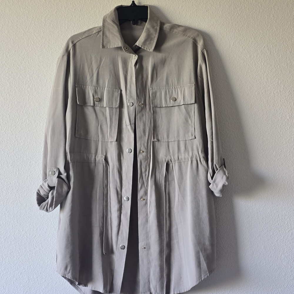 Zara Gray Utility Jacket with Collared Neckline
